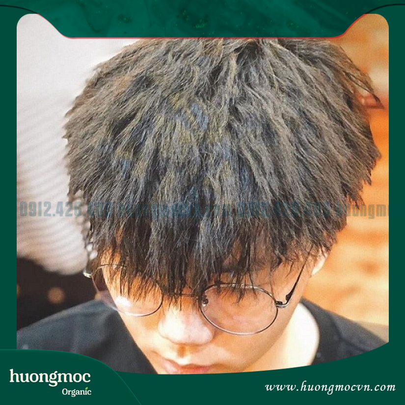 Muốn mái tóc của bạn luôn khỏe mạnh và quyến rũ, hãy thực hiện theo các cách chăm sóc tóc uốn con sâu trên